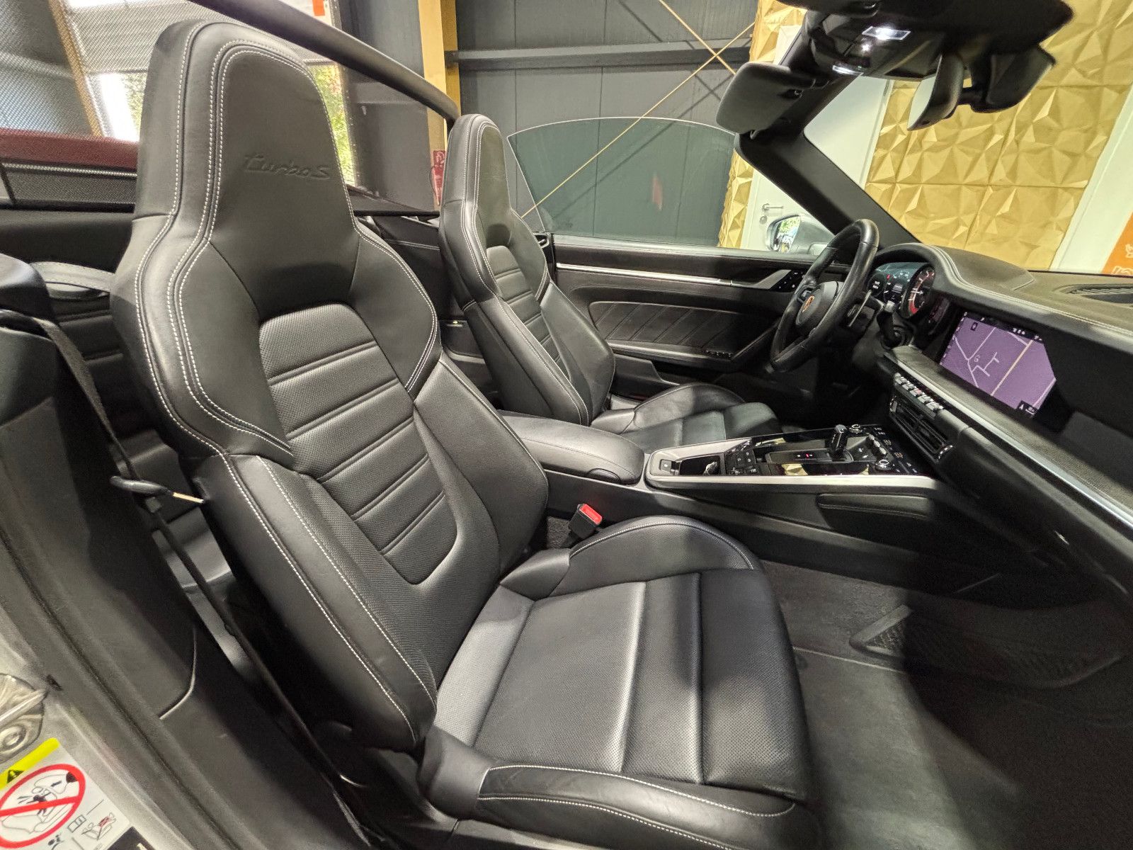 Fahrzeugabbildung Porsche 911 Turbo S Cabriolet/APPROVED24''/LIFT/BOSE