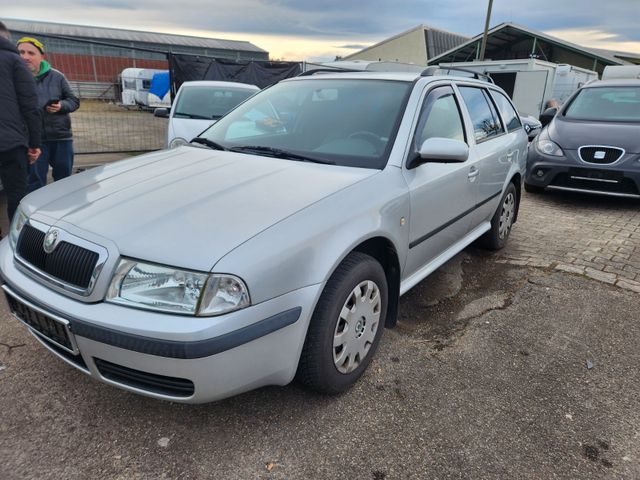 Skoda Octavia Combi Ambiente 4X4