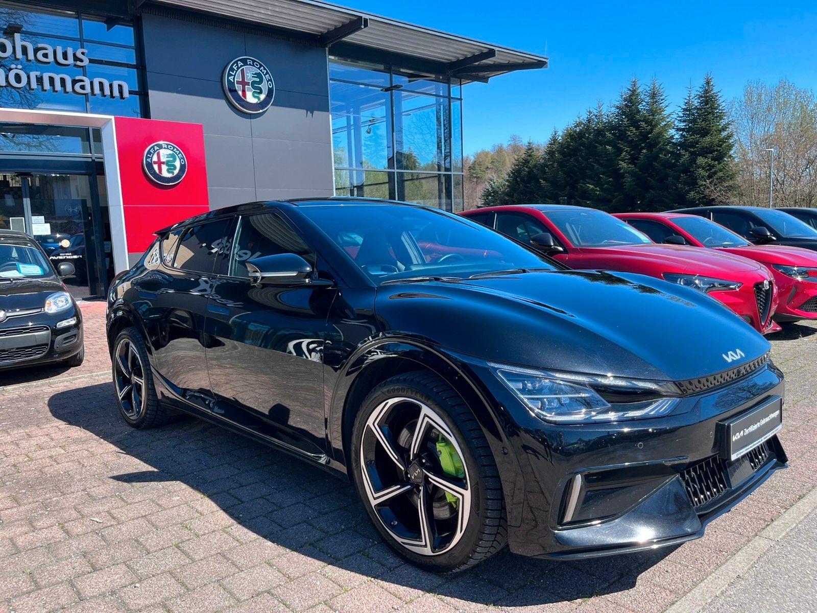 Fahrzeugabbildung Kia EV6 GT 4WD 8fach Alu Meridian Sitzheizung uvm.