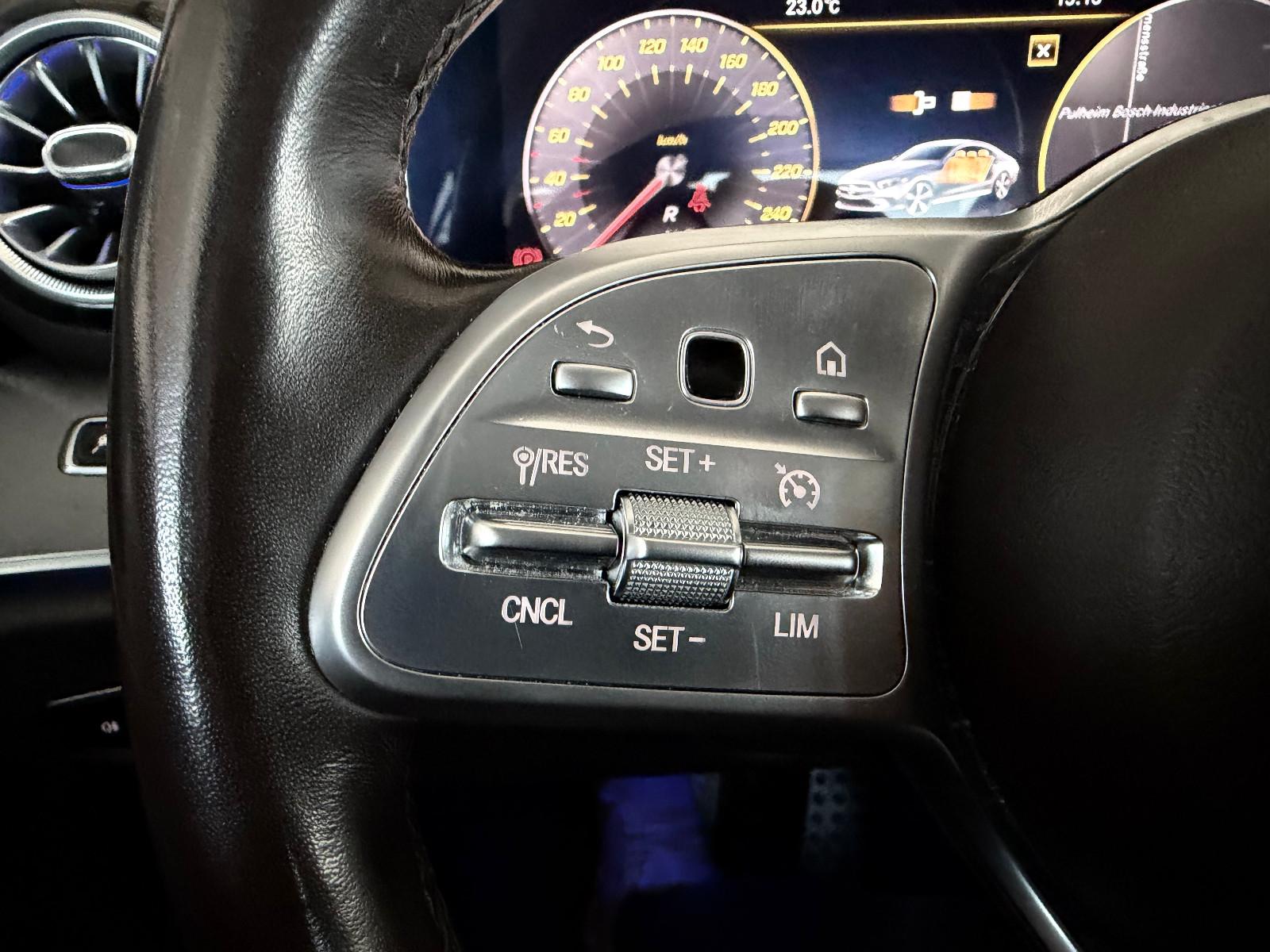 Mercedes-Benz CLS 220 d/AMG LINE/LEDER/VIRTUAL/