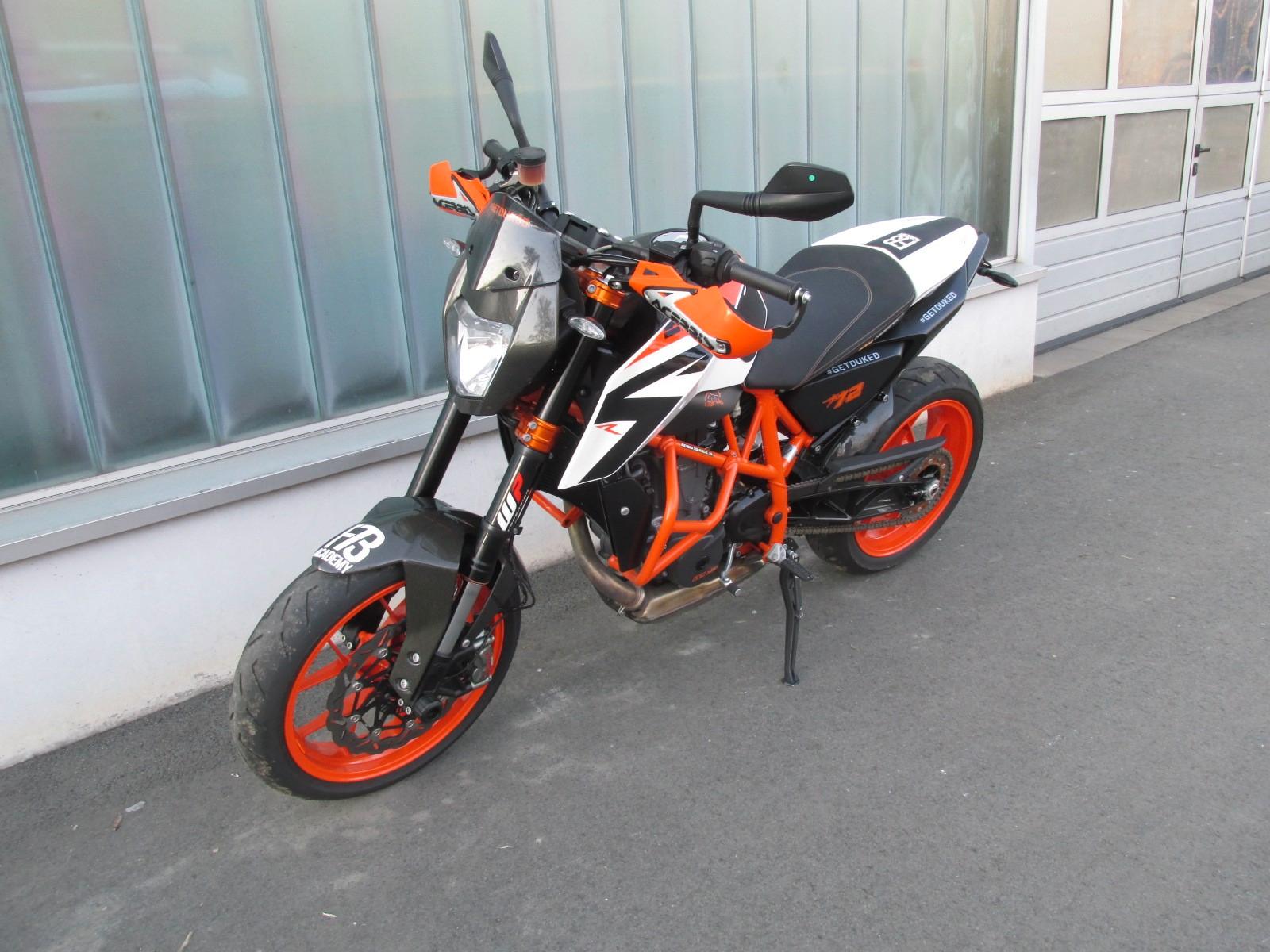 KTM 690 Duke - ATM erst 8.000 km !