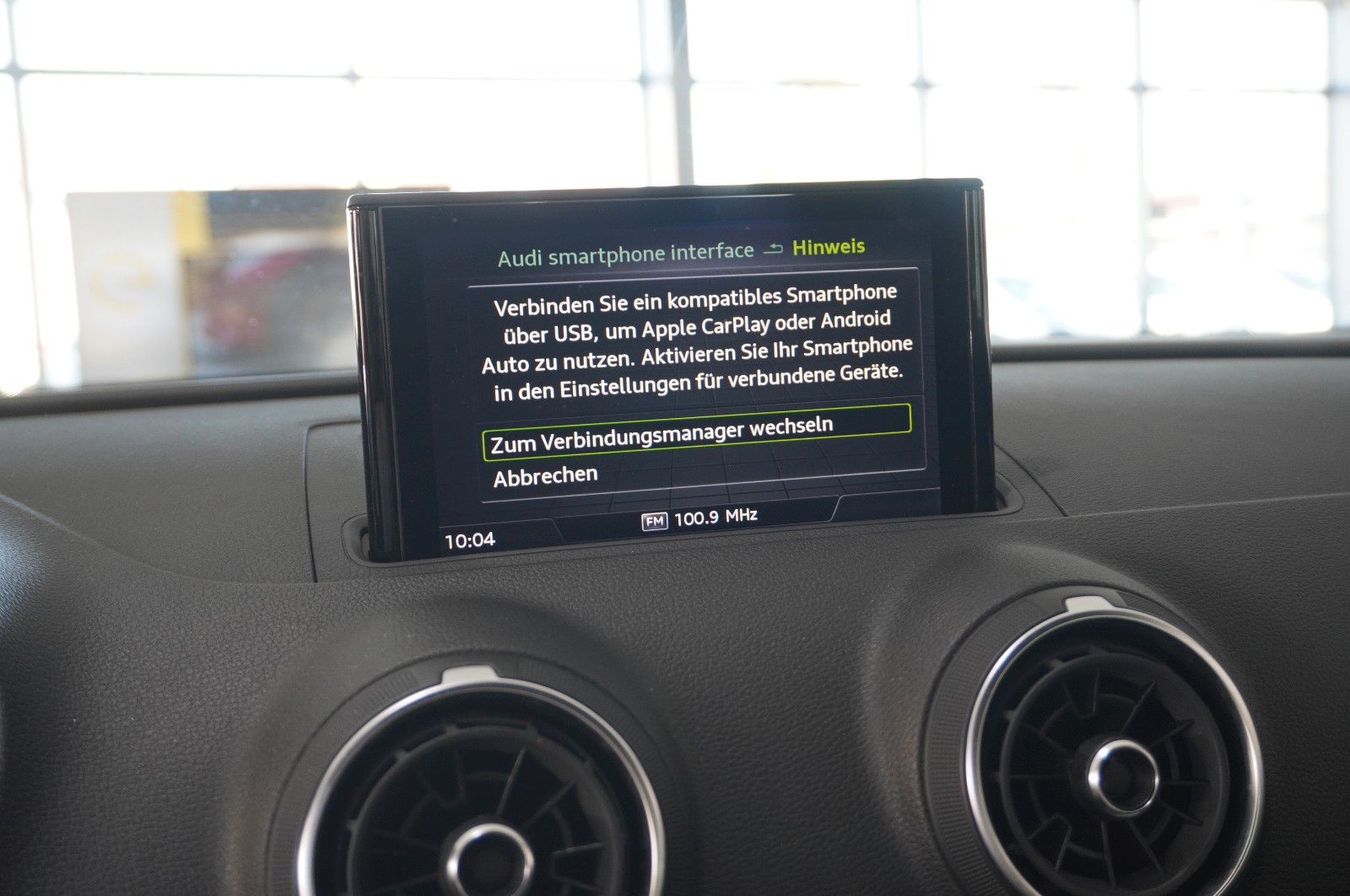 Fahrzeugabbildung Audi A3 Sportback 35 TFSI NAVI/BI-XENON/SHZ/ACC/PDC