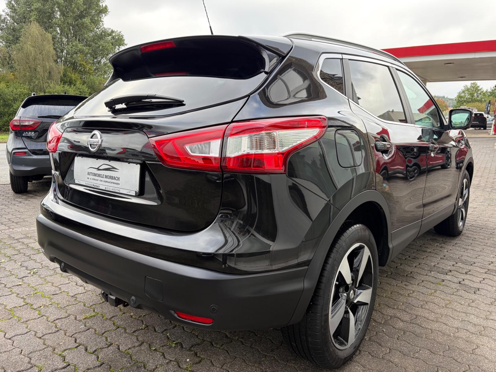 Nissan Qashqai 360° 1.6*PANO*NAVI*LED*360°-CAM*1HAND*LM