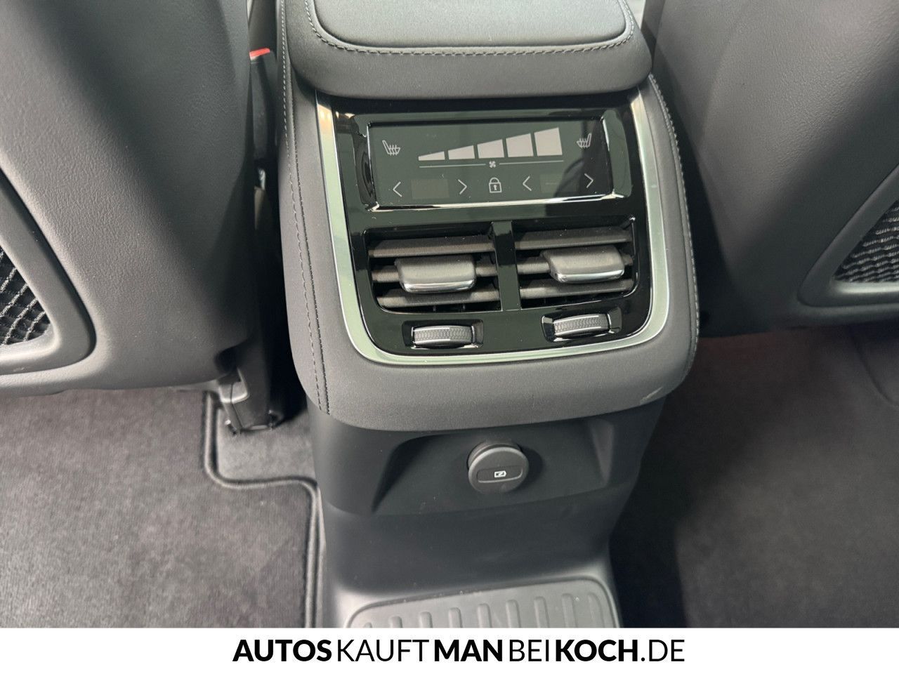 Volvo XC90 T8 AWD Plug-In Dark HUD 360° BLIS ACC H&K foto 21
