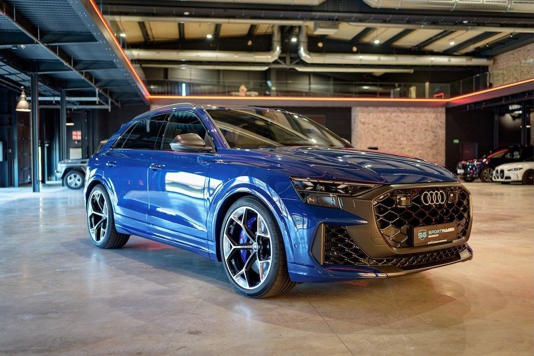 Audi RS Q8 Performance 640 PS MwSt. Keramik B&O Pano