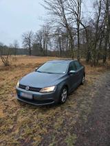 Volkswagen wv jetta 2011 sehr gut Zustand - VW Jetta Gebrauchtwagen in Berlin