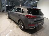 Hyundai i30 1.0 T-GDI Advantage LED|Navi|PDC|SHZ|Kamera - Hyundai i30 Advantage mit Benzin-Antrieb