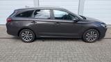 Hyundai i30 cw Kombi 1.6 CRDi*Automatik*AHK*81.076 KM* - Hyundai i30 mit Diesel-Antrieb: Kombi, Automatik, 1.6