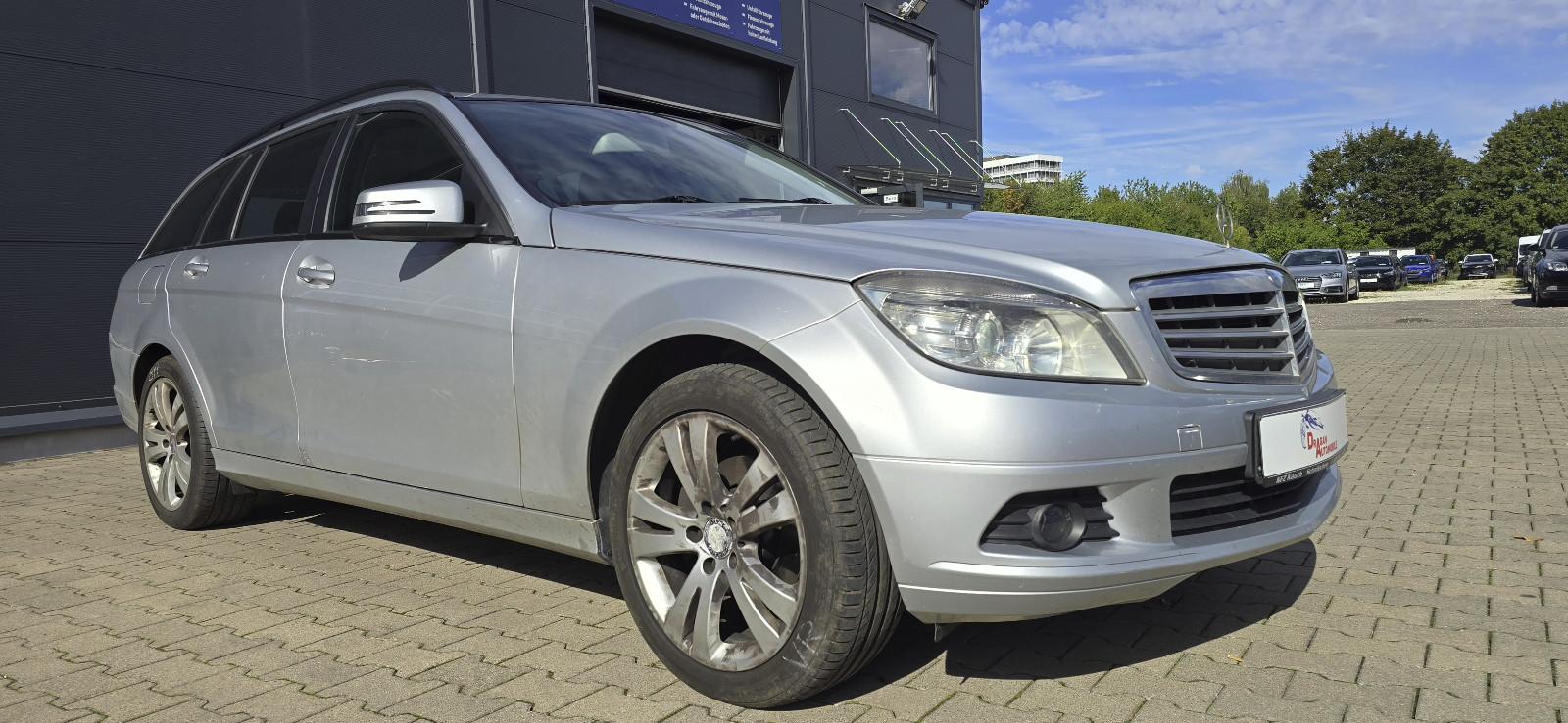 Mercedes-Benz C200 2009 — photo 7