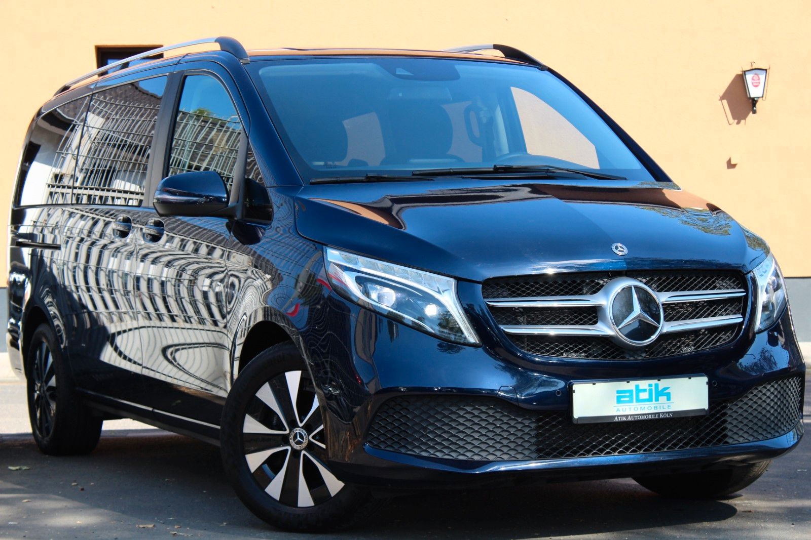 Mercedes-Benz V 250 LANG 1.HAND! 9G 2xSchiebetüre KAM LED NAVI