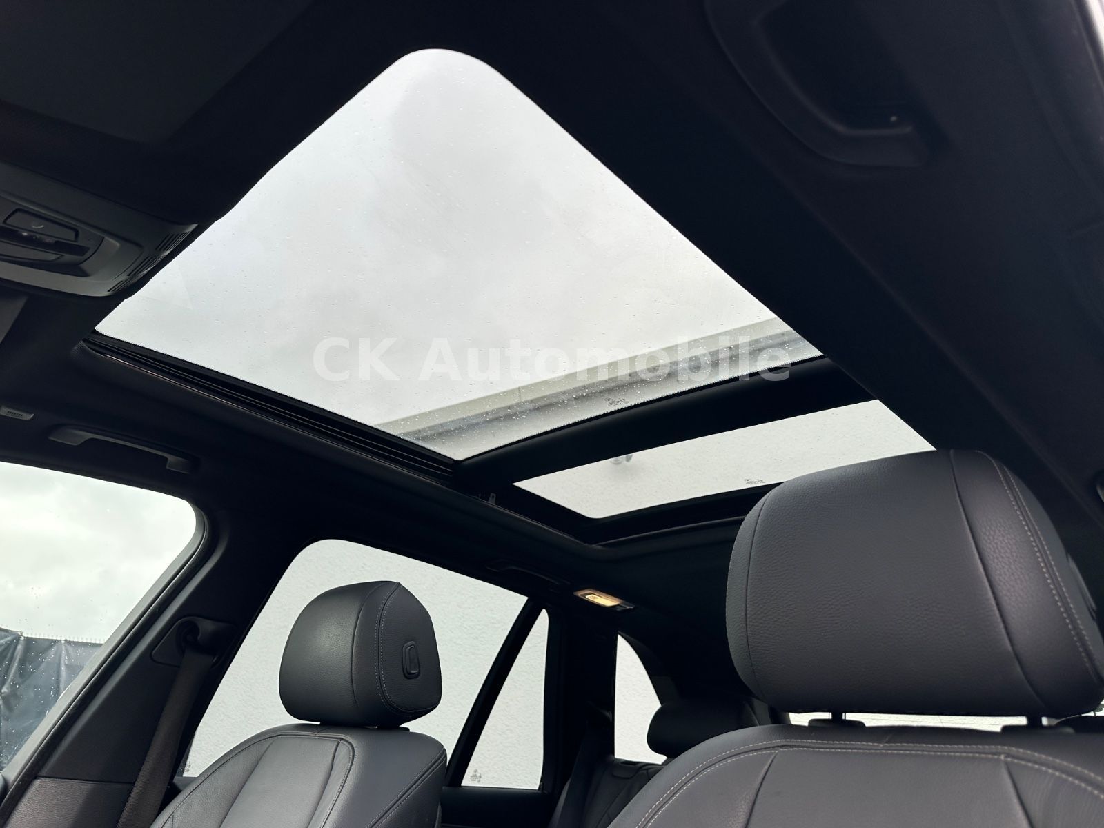 Fahrzeugabbildung BMW X5 xDrive 35i M-Sport/Navi/Pano/Head-Up/LED/AHK