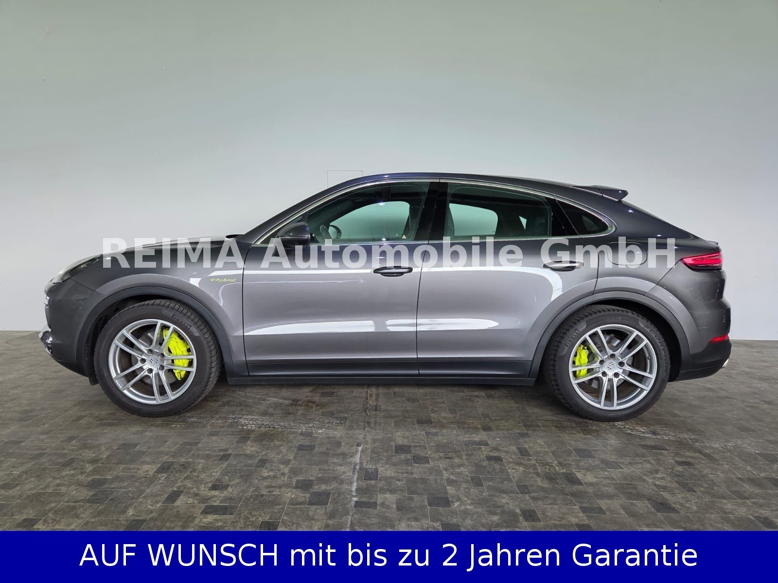 Fahrzeugabbildung Porsche Cayenne Coupe 3,0 E-Hybrid, Pano, 360°, LED