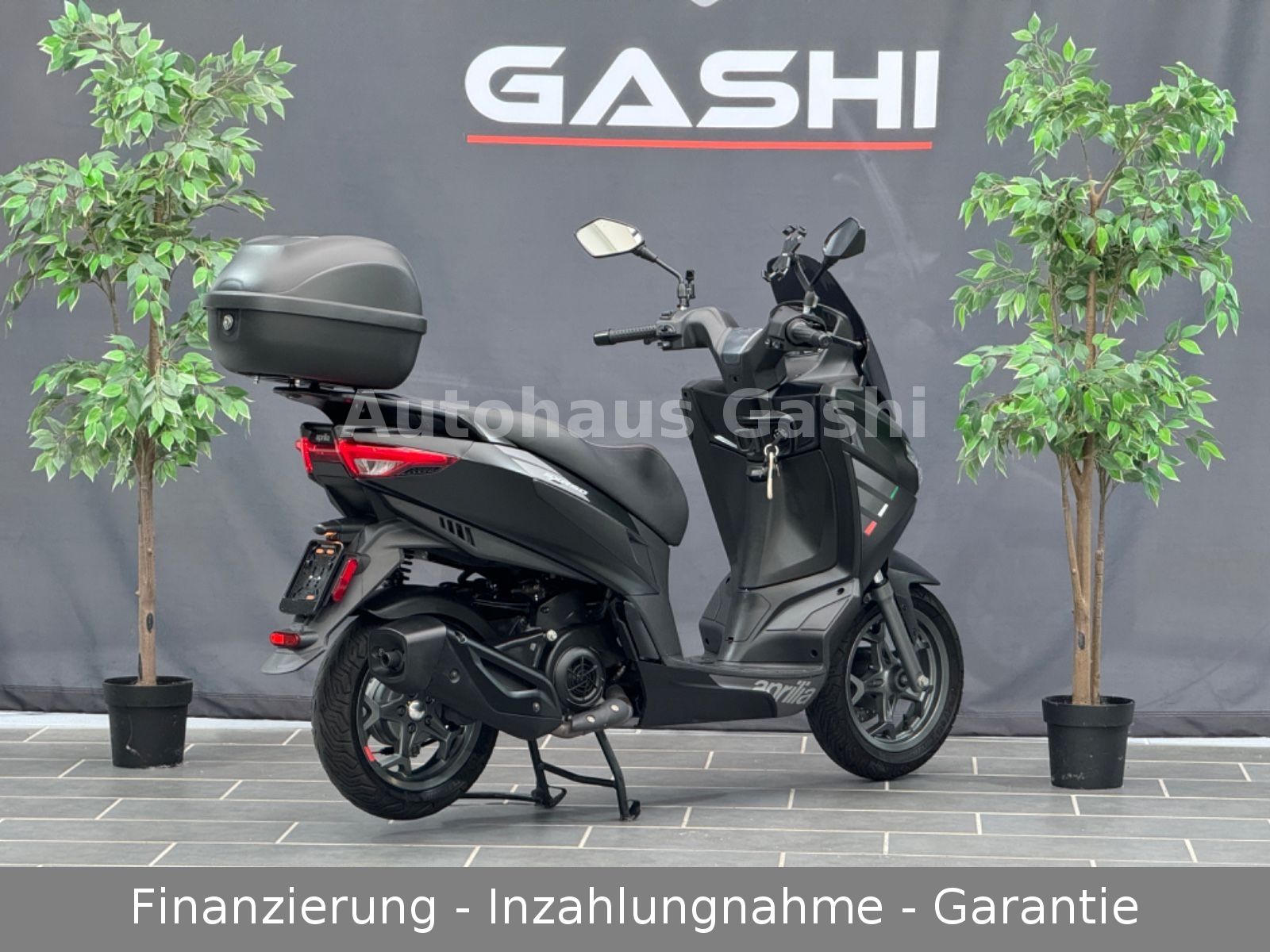 Fahrzeugabbildung Aprilia SXR50S*SchwarzMatt*LED*+Koffer