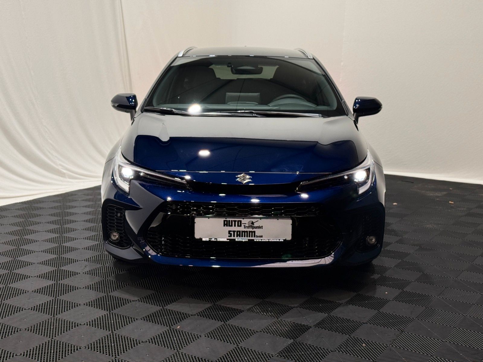 Fahrzeugabbildung Suzuki Swace 1.8 HYBRID CVT Com+