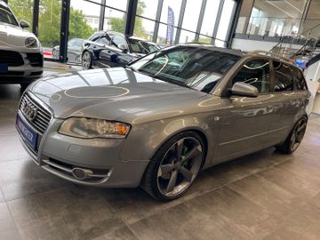Audi A4 Avant 3.0 TDI quattro *NAVI*BI-XENON*TEMPOMAT