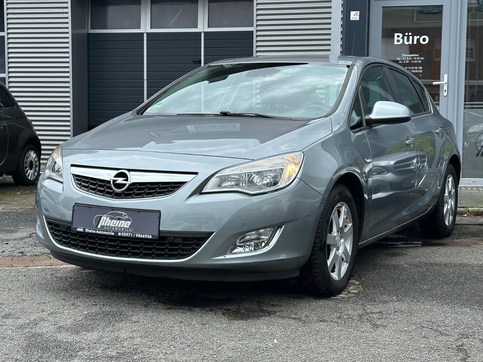 Opel Astra J Lim. 5-trg. Edition*PDC*AHK*NAVI*AUTOMAT