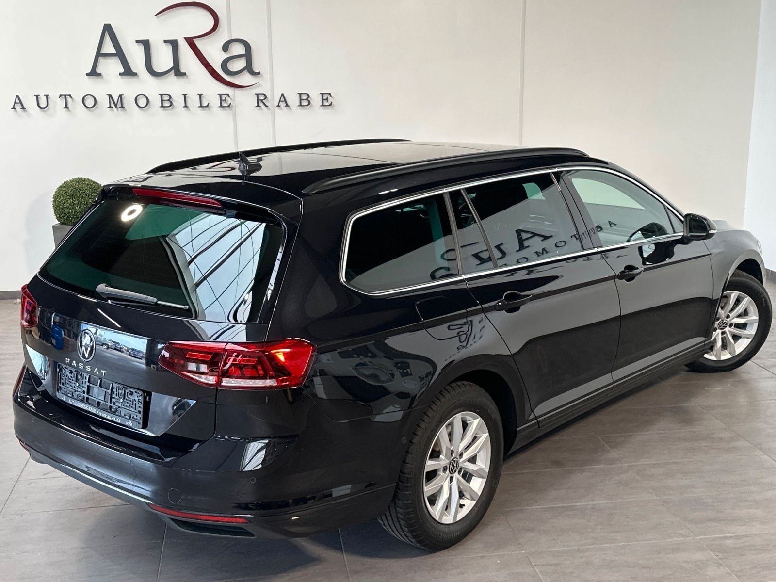 Fahrzeugabbildung Volkswagen Passat Variant 2.0 TDI Business NAV+LED+PANORAMA