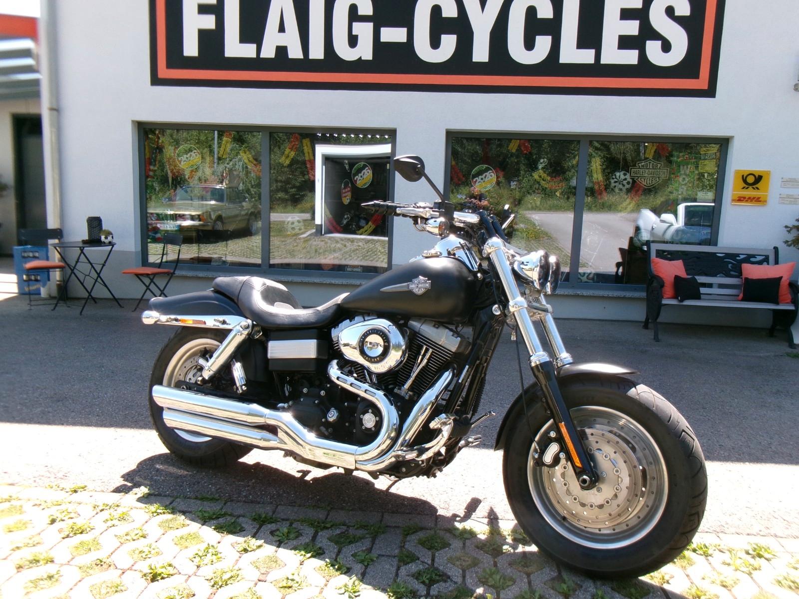 Harley-Davidson Dyna Fat Bob 1.Hand