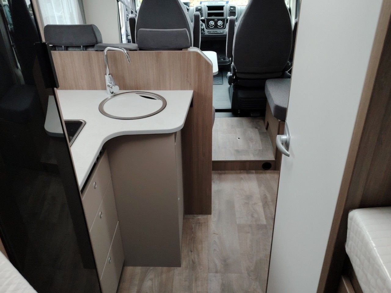 Fahrzeugabbildung Carado T 328 PRO+ Modelljahr 2026