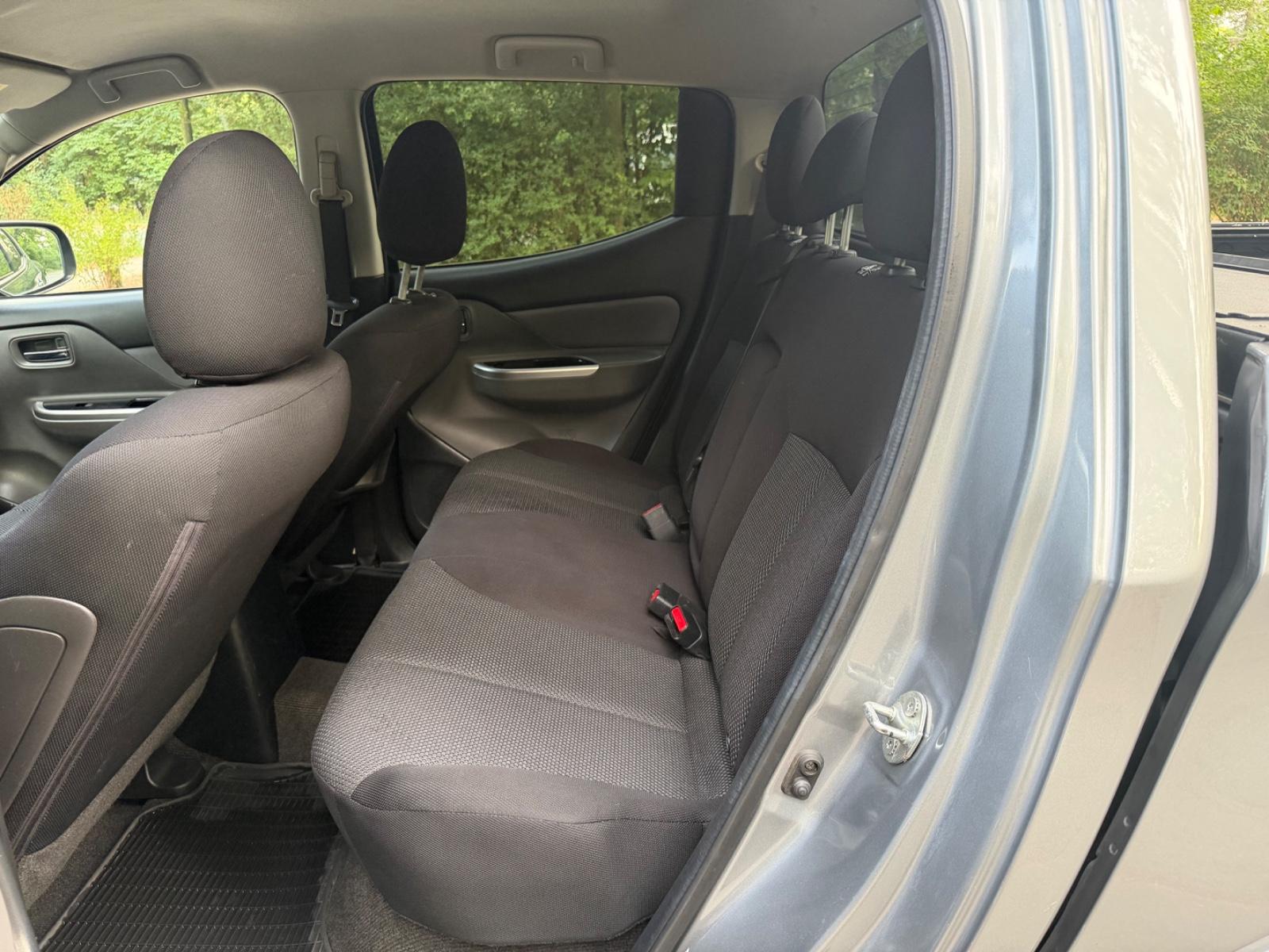 Mitsubishi L200 Doka Klimaautomatik Allrad Top Zustand