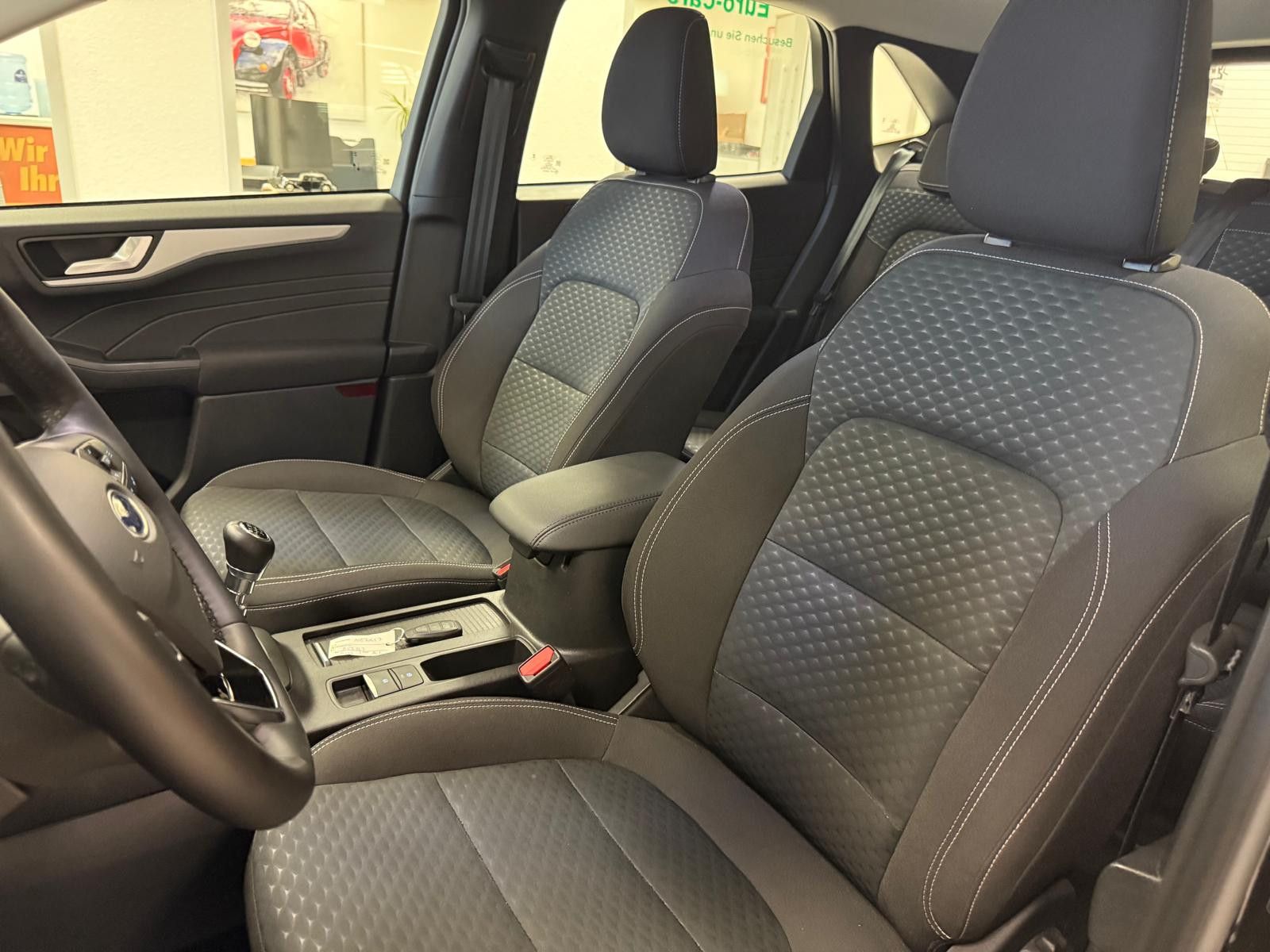 Fahrzeugabbildung Ford Kuga Cool & Connect / 1. HAND / NUR 27TKM