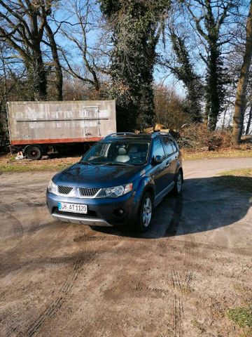 Mitsubishi Outlander 2 Instyle Automatik a...