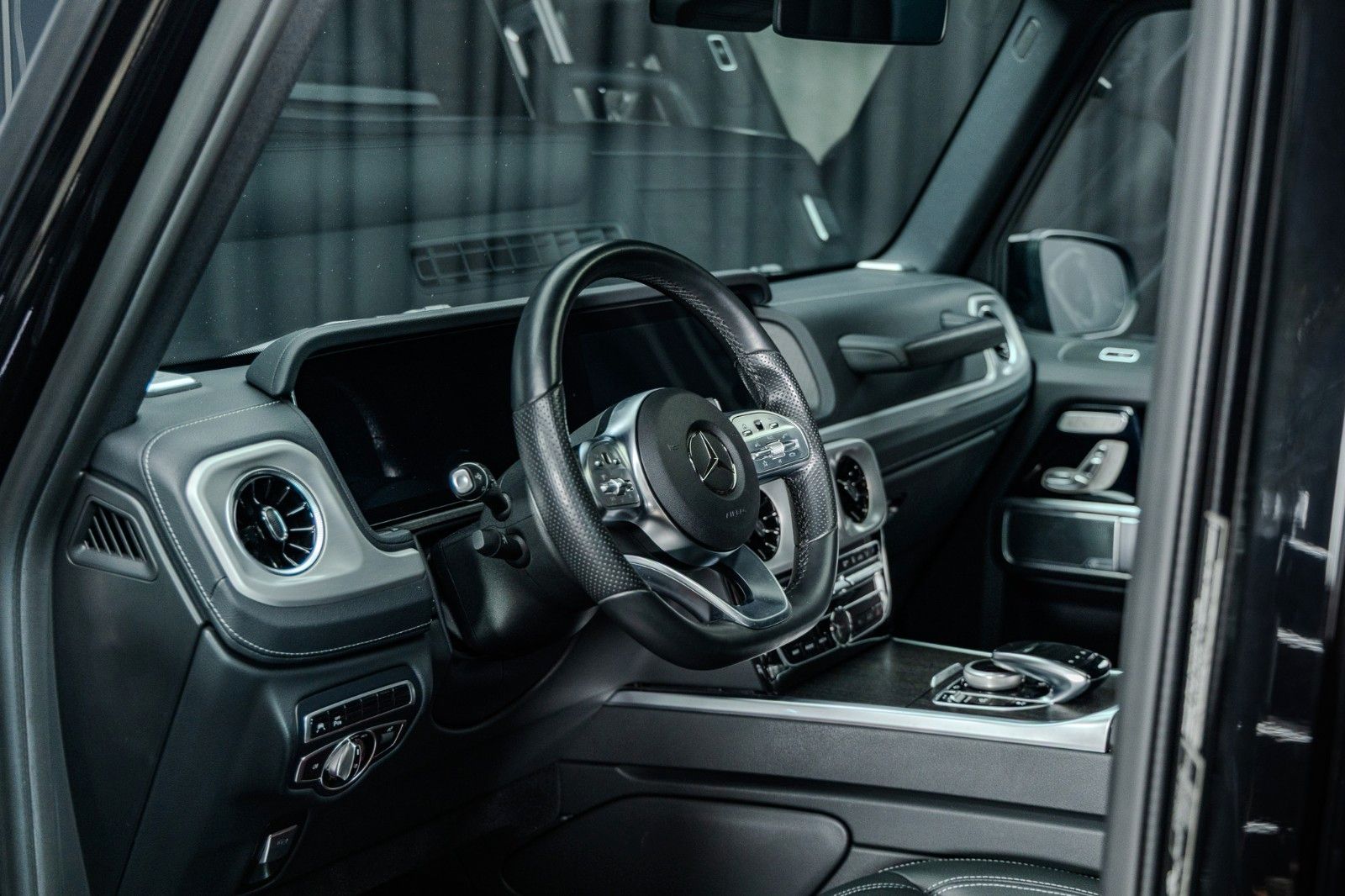 Fahrzeugabbildung Mercedes-Benz G 500 + Brabus + Burmeister + Standheiz. + Carbo