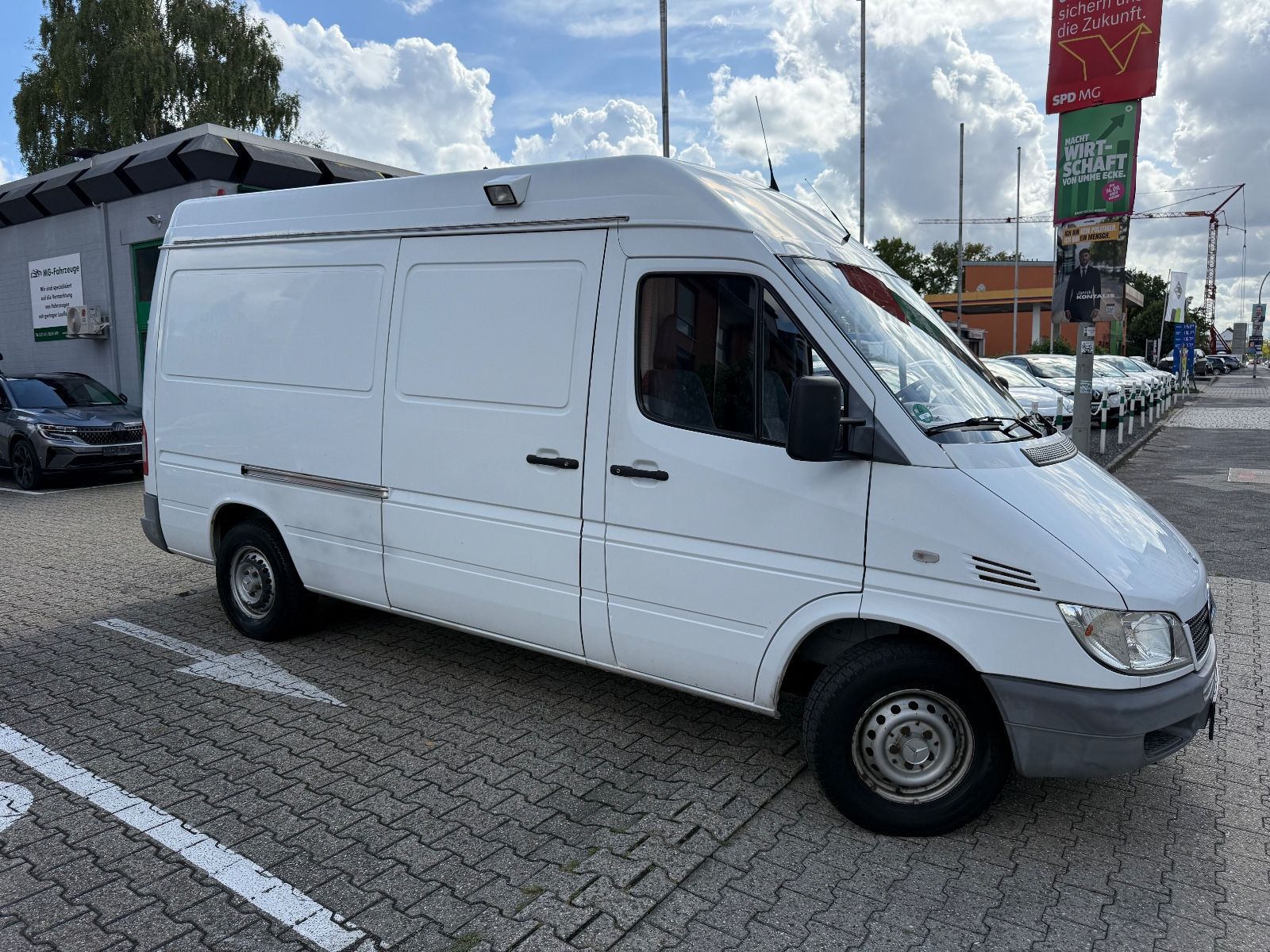 Fahrzeugabbildung Mercedes-Benz Sprinter Camper AHK Nur 74.900 KM