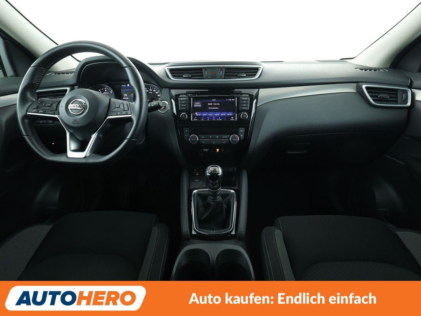 Nissan Qashqai 1.3 DIG-T N-Connecta *NAVI*LED*TEMPO*CAM
