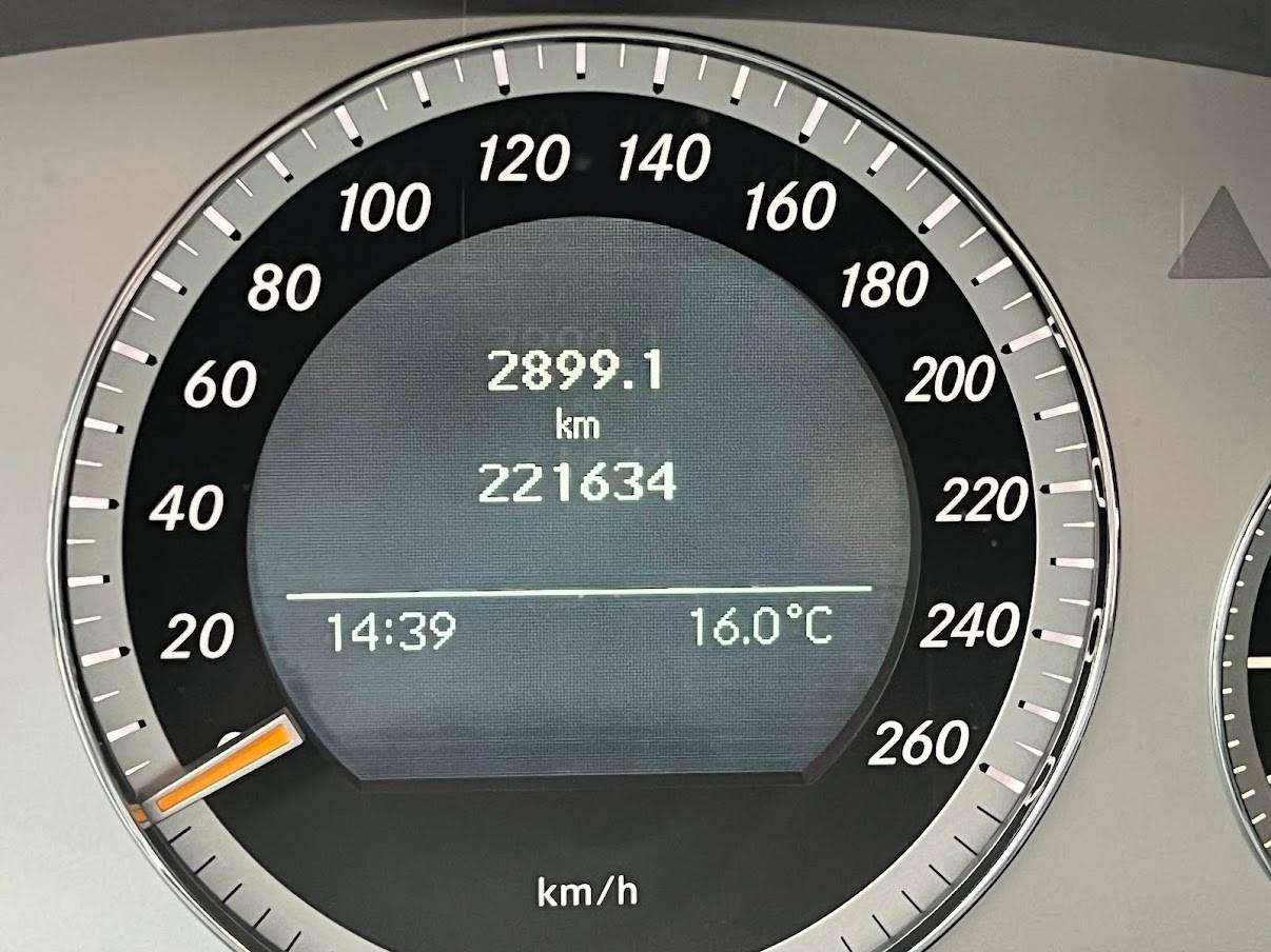 Mercedes-Benz C220 2008 — photo 14