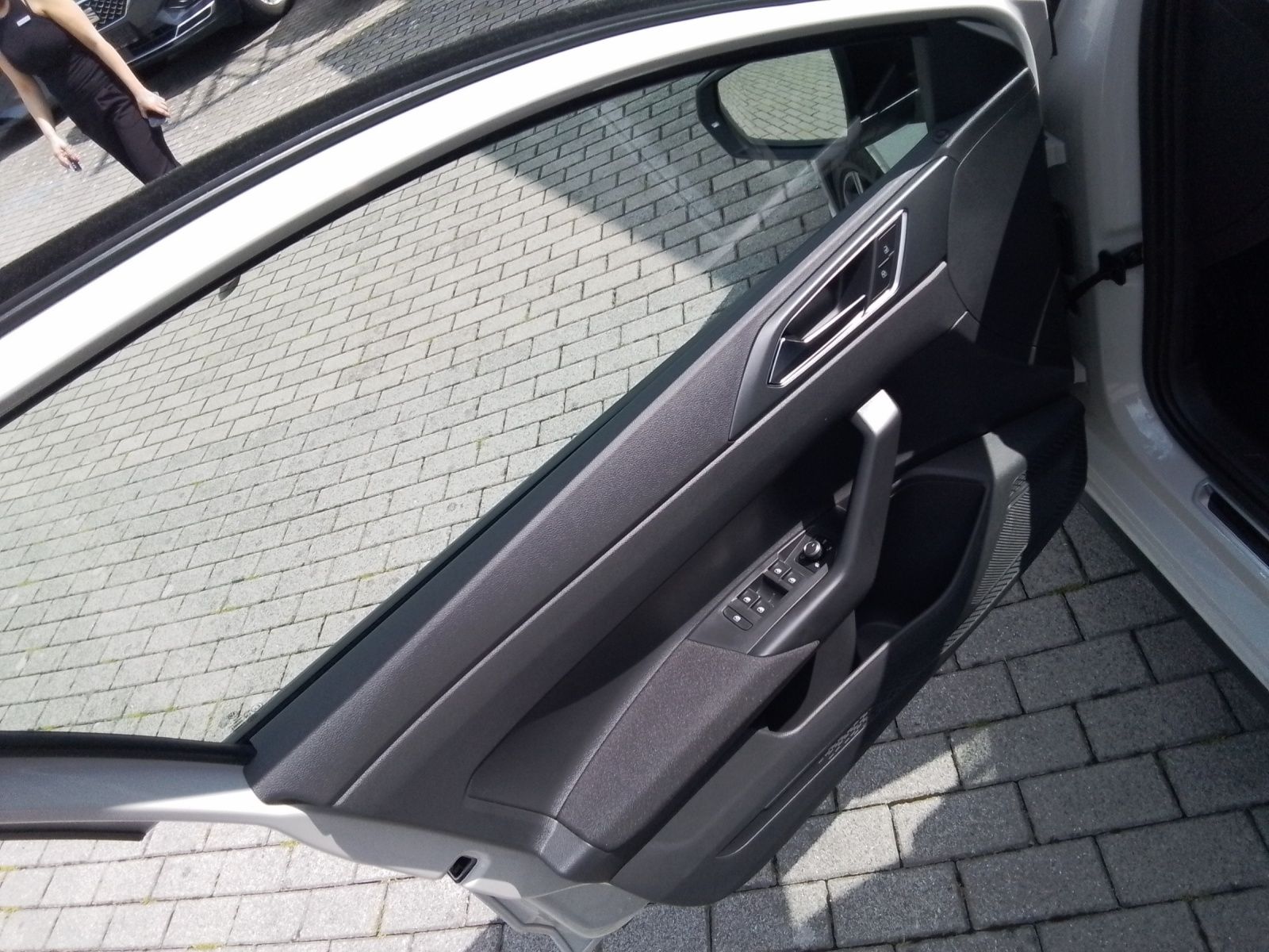 Fahrzeugabbildung Volkswagen Polo DSG R-Line