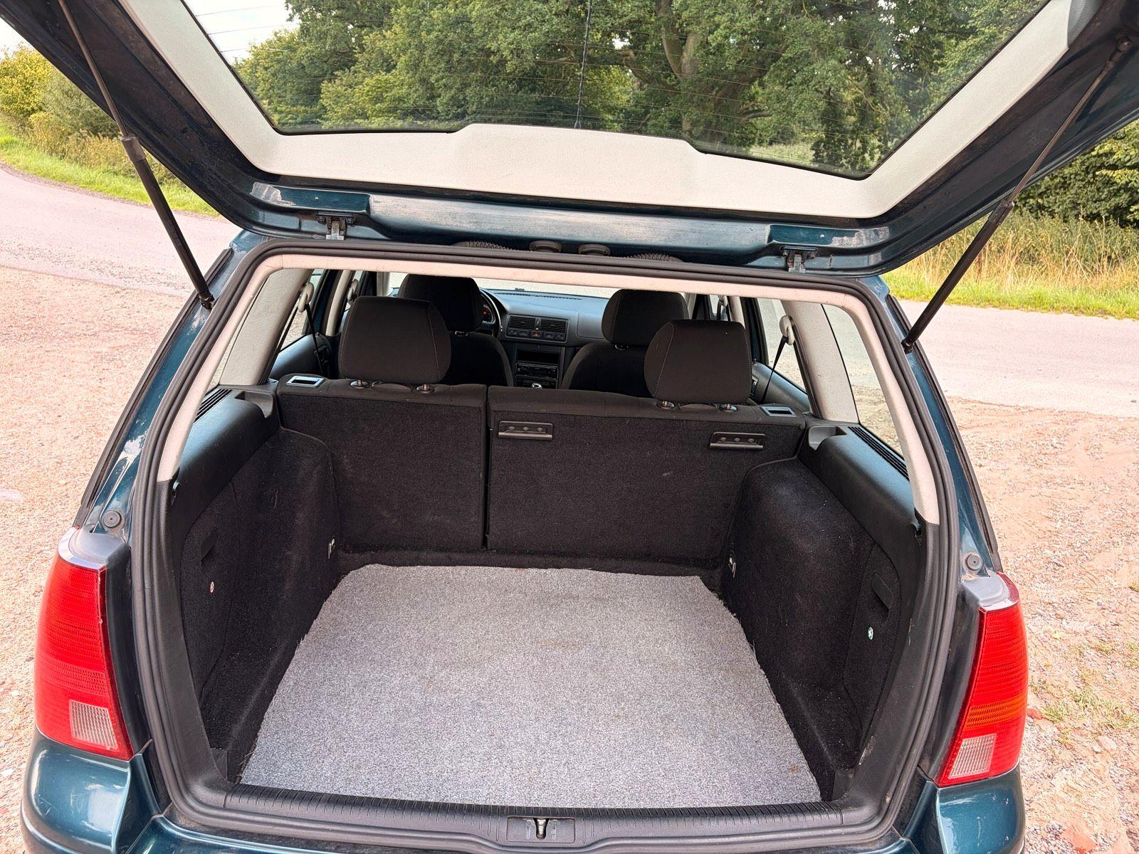 Volkswagen Golf 2004 — photo 13