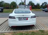 Tesla Model S 90D - FREE Supercharging SC01/SOH 92% - weiße Tesla Model S