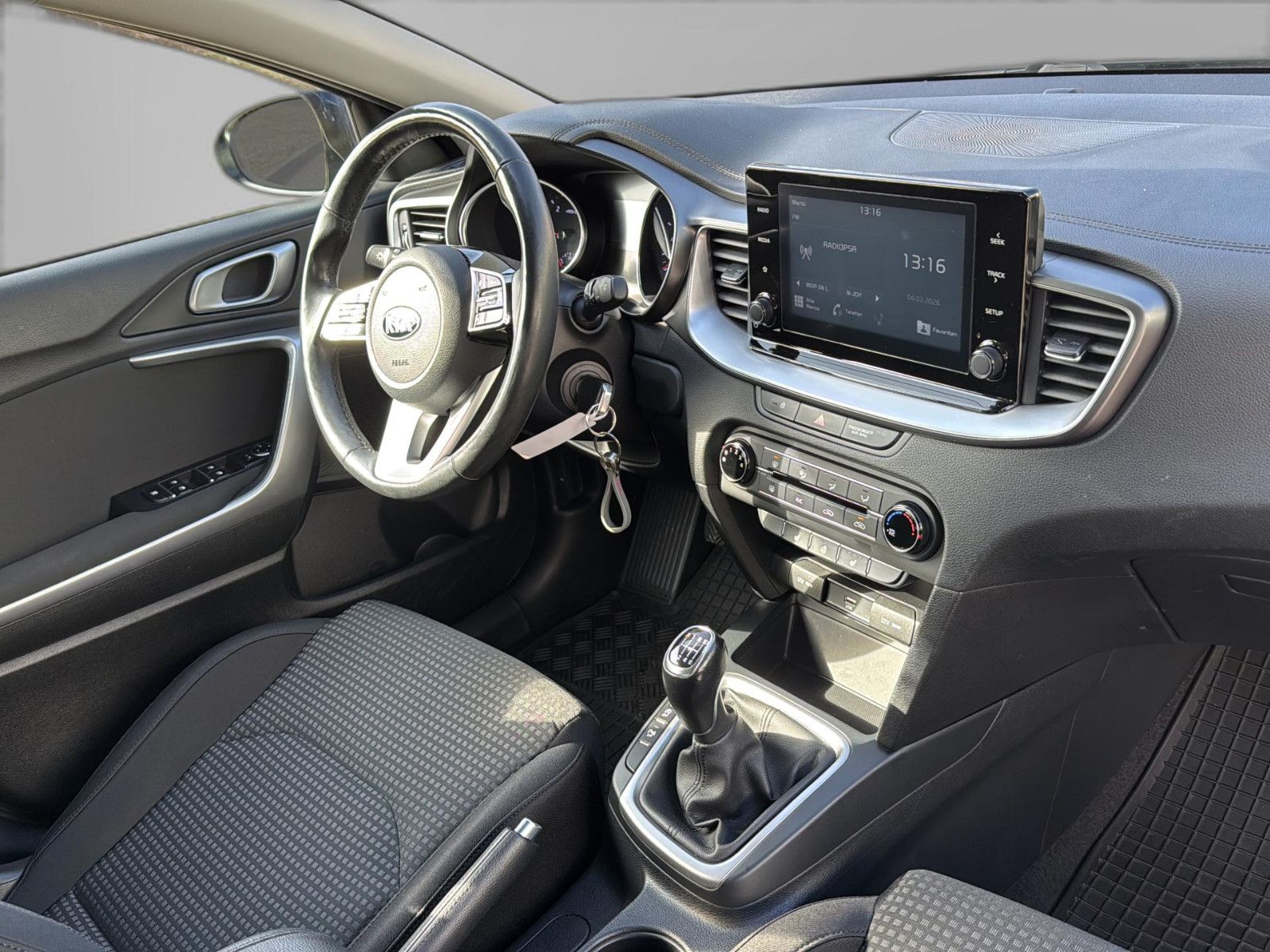 Fahrzeugabbildung Kia KIA Ceed Edition 7/ 1.Hand