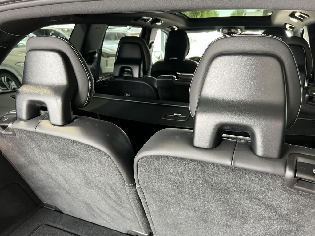 Volvo XC90 T8 Plus Bright Recharge AWD FourC AHK B&W