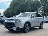 Mitsubishi Outlander 2.2 DI-D ClearTec Instyle 4WD/7-SITZER - gebrauchte Mitsubishi Outlander aus dem Jahr 2014