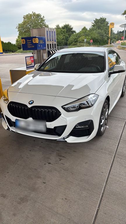 Image of BMW 218