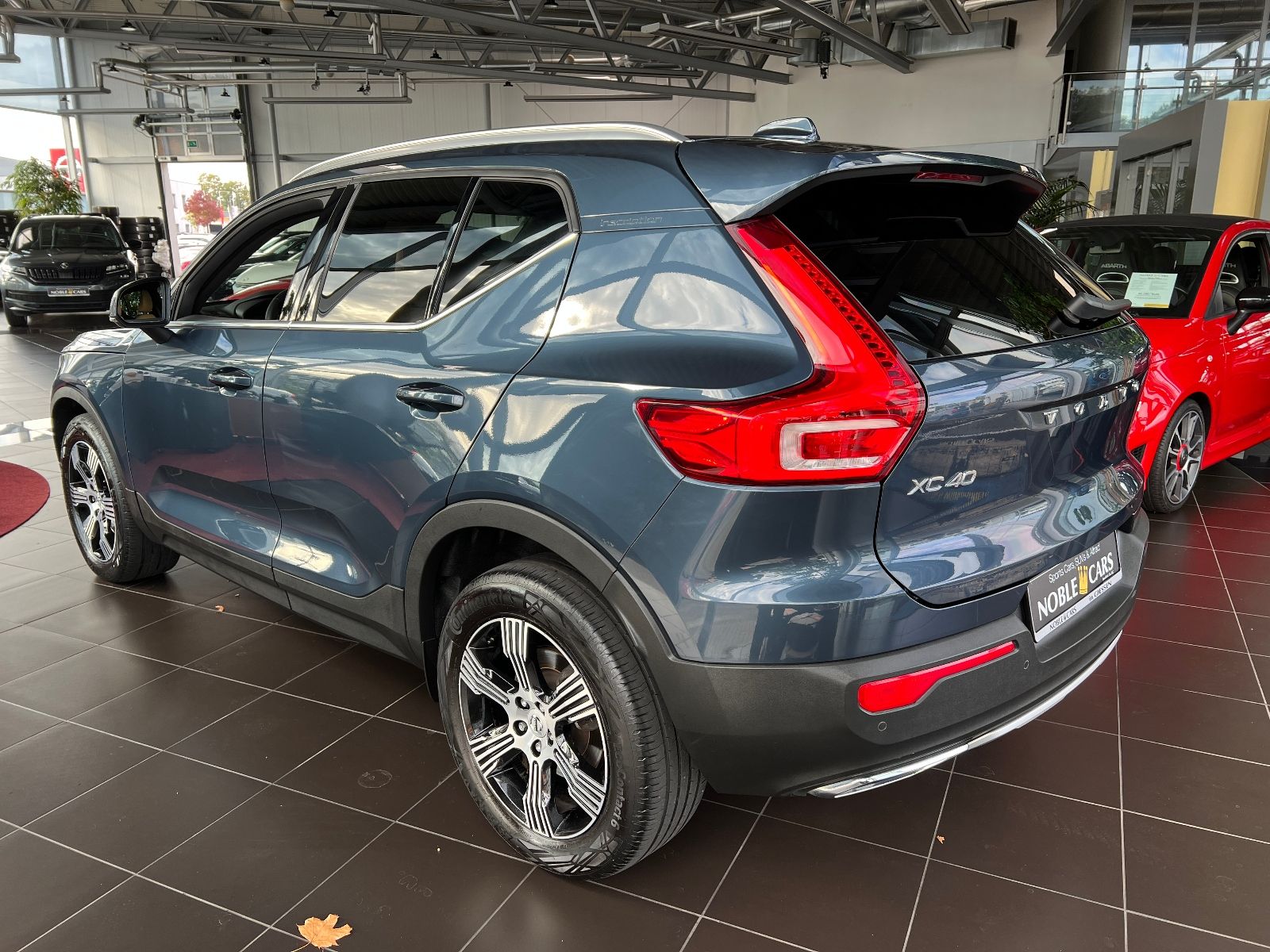 Fahrzeugabbildung Volvo XC40 Inscription AWD LED NAV RFK SHZ ALU