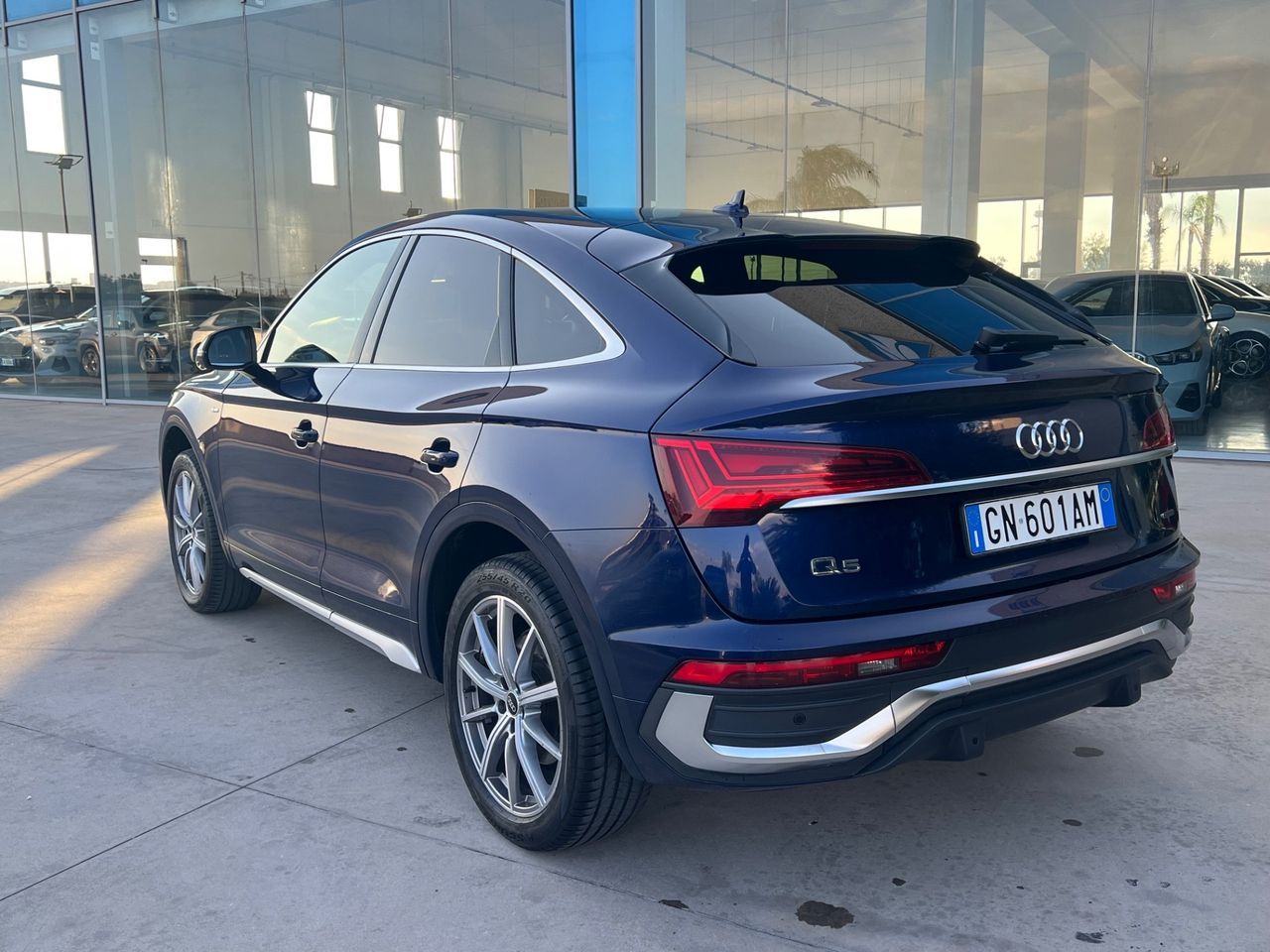 Audi Q5 SPB 40 2.0 204CV TDI mhev S line Plus qu imagem 3