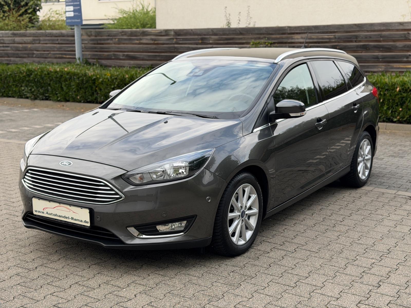 Ford Focus Turnier Titanium Navi Kamera SHZ LHZ PDC