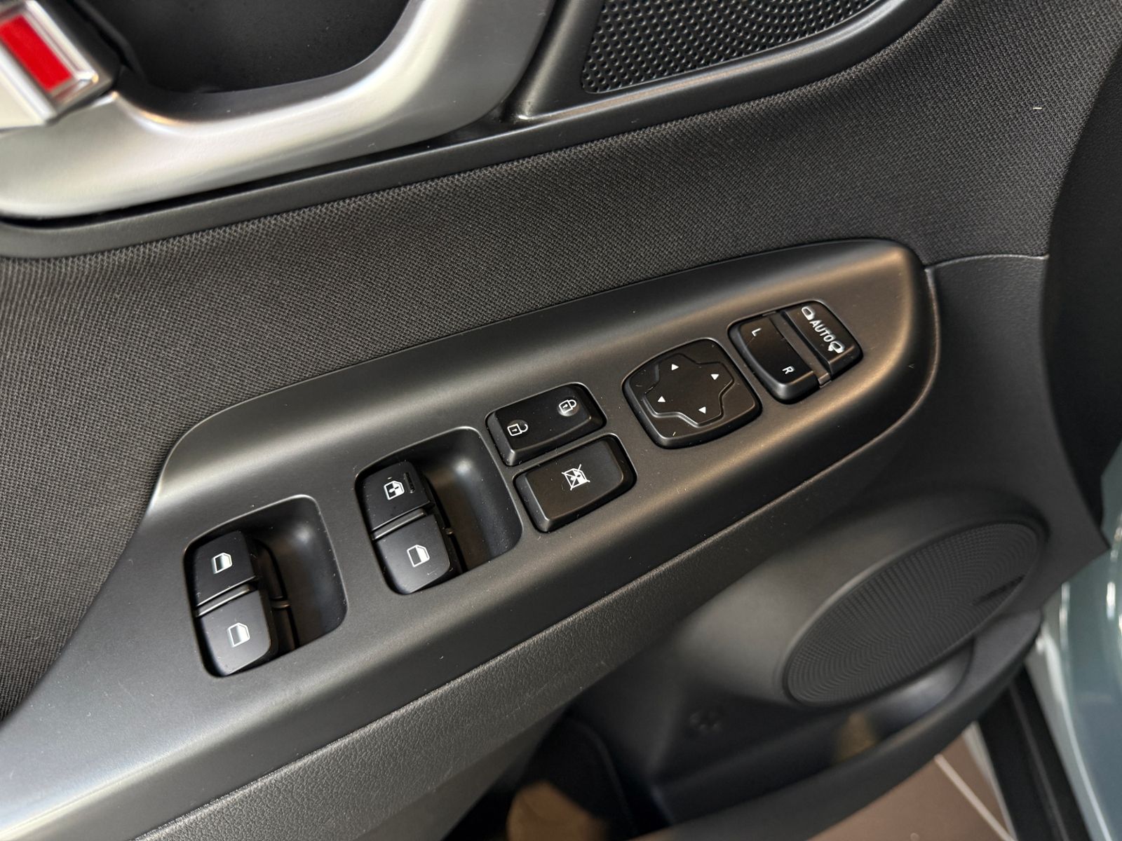 Fahrzeugabbildung Hyundai KONA Edition 30+ Hybrid 2WD KAM LED NAVI