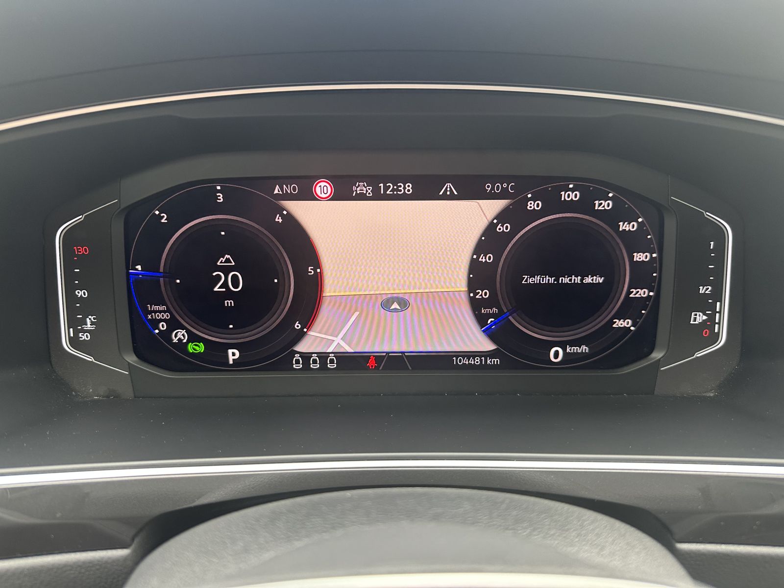 Fahrzeugabbildung Volkswagen Tiguan 2.0 TDI DSG 4M Elegance NAV+LED+ACC+PANO