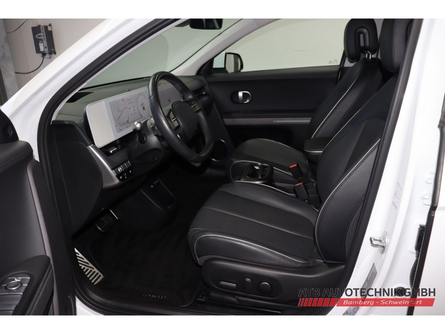 Fahrzeugabbildung Hyundai IONIQ 5 77,4 kWh UNIQ 98,8% SOH HUD Panorama Nav