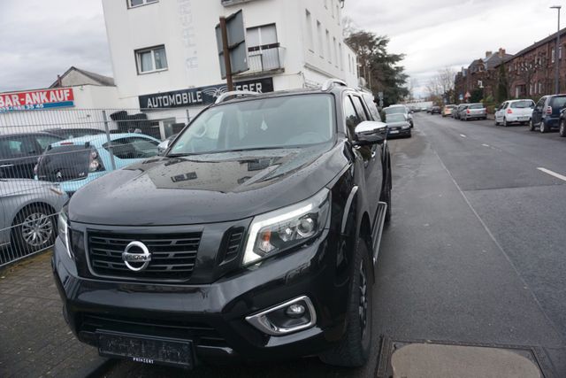 Nissan Navara NP300 Tekna Double Cab 4x4*HARDTOP***