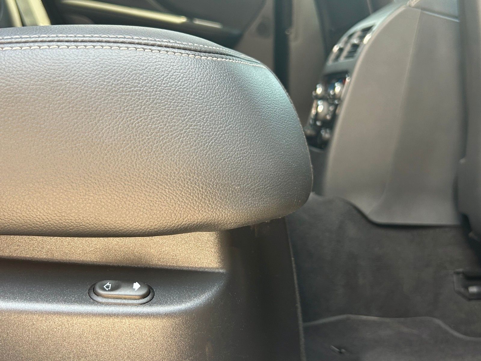 Fahrzeugabbildung Jaguar F-Pace 30t AWD R-Sport ACC 360° Kam Meridian Nav
