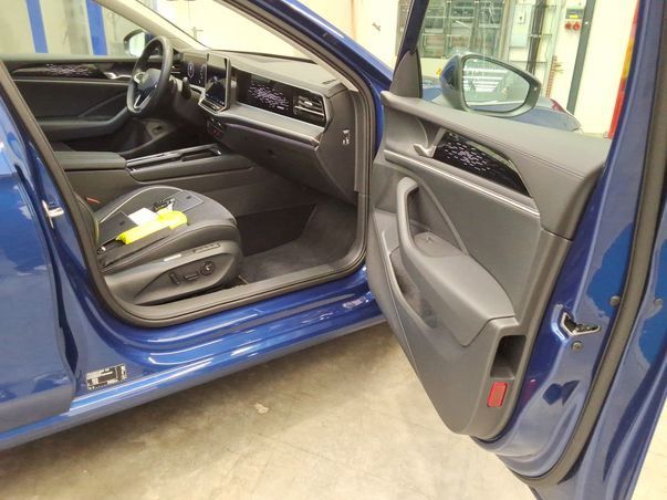 Volkswagen Passat - Bild 10