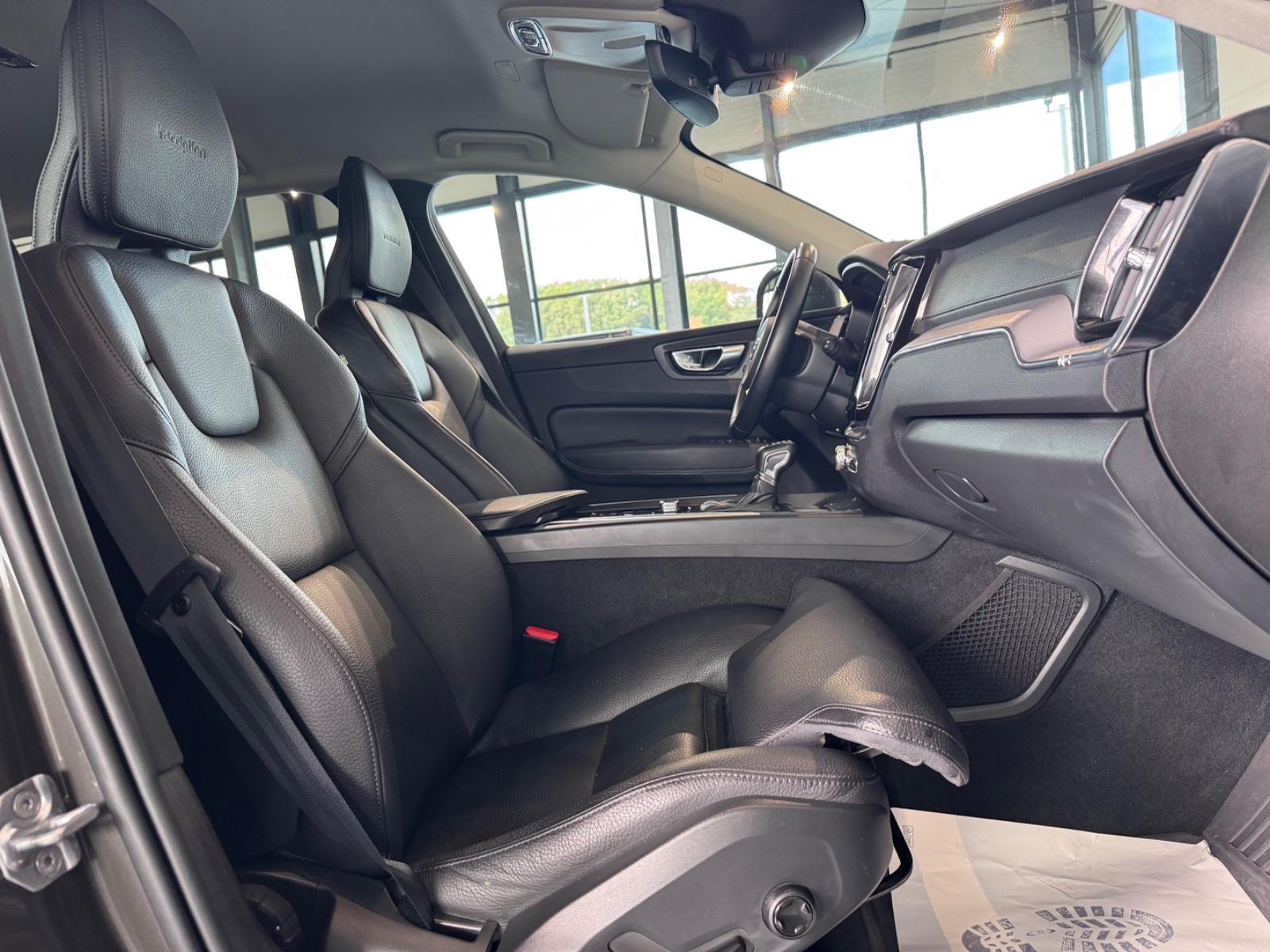 Volvo XC 60 Inscription 2WD*DIGITAL*LED*LEDER*MEMORY*