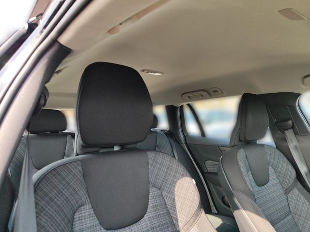 VOLVO V60 (Bild 25 von Array)