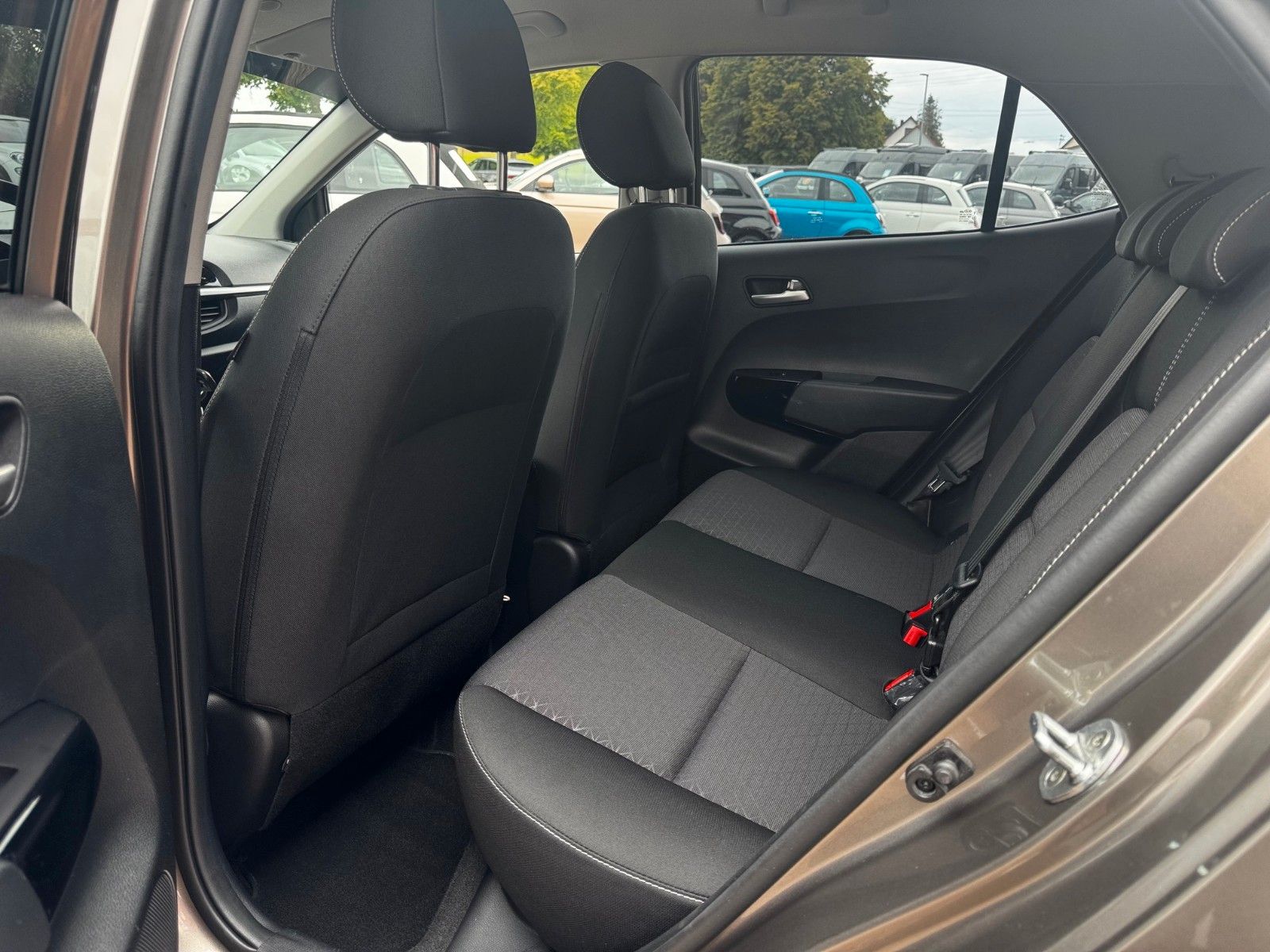 Fahrzeugabbildung Kia Picanto 1.2 SPIRIT Automatik NAVI KAMERA KLIMAUT