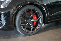 AUDI RSQ8 performance | RS-Dynamik+ | Pano | 305 km/h AUDI RSQ8 performance | RS-Dynamik+ | Pano | 305 km/h